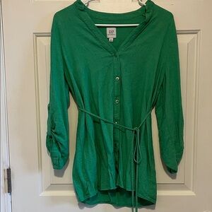 GAP maternity top